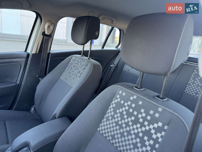 Універсал Renault Megane 2013 в Рівному фото 22 Універсал Renault Megane 2013 в Рівному