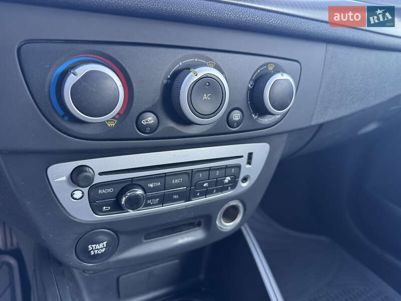 Універсал Renault Megane 2013 в Рівному фото 27 Універсал Renault Megane 2013 в Рівному