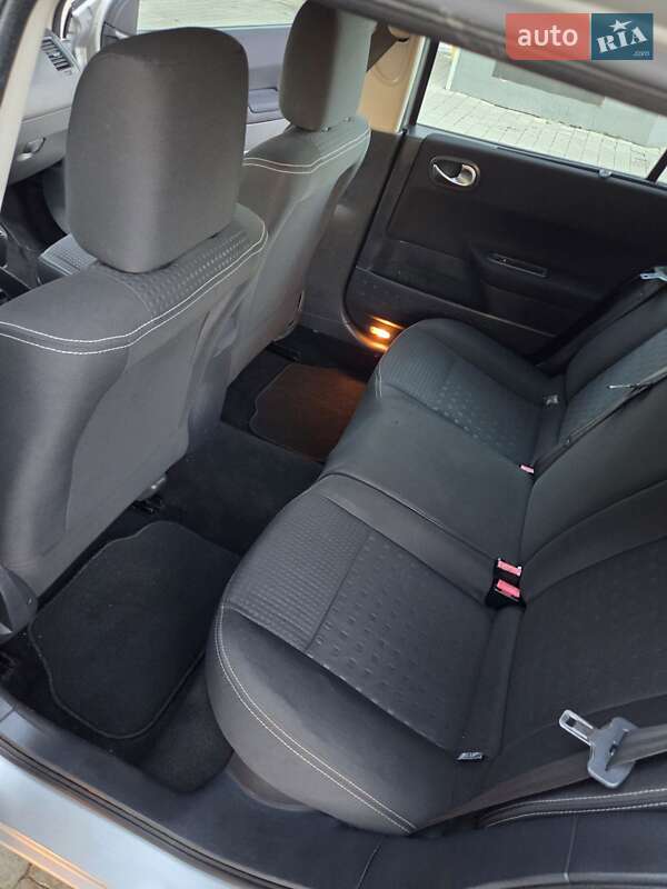 Универсал Renault Megane 2005 в Бучаче фото 22 Универсал Renault Megane 2005 в Бучаче