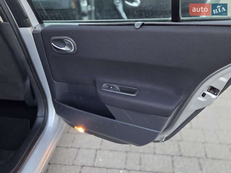 Универсал Renault Megane 2005 в Бучаче фото 31 Универсал Renault Megane 2005 в Бучаче