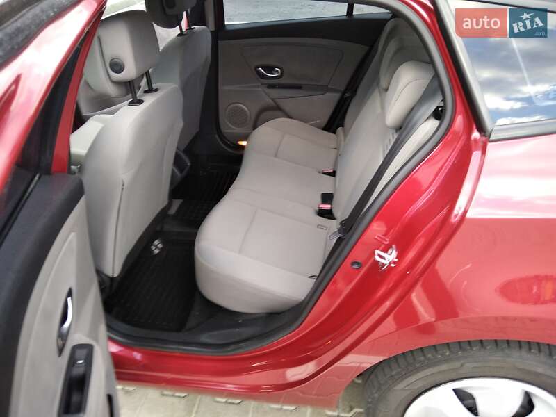 Универсал Renault Megane 2010 в Стрые фото 48 Универсал Renault Megane 2010 в Стрые