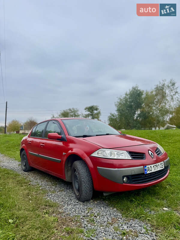 Седан Renault Megane 2006 в Мукачевому
