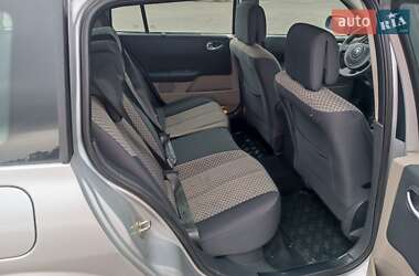 Универсал Renault Megane 2006 в  фото 13 Универсал Renault Megane 2006 в