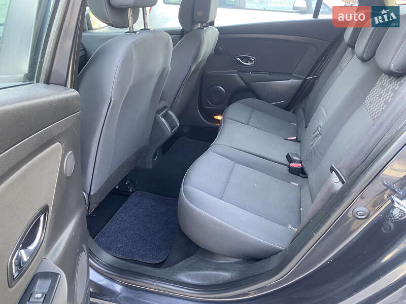 Универсал Renault Megane 2012 в Луцке фото 17 Универсал Renault Megane 2012 в Луцке