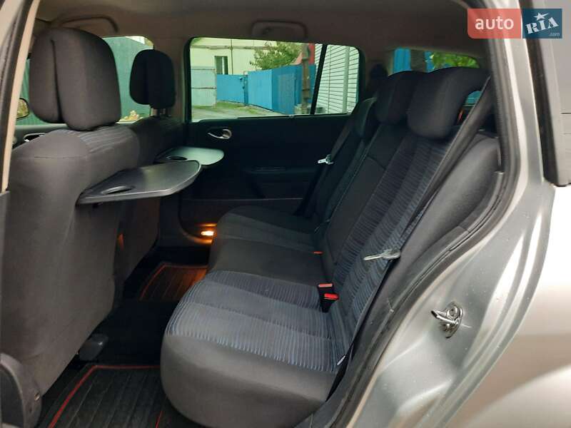 Универсал Renault Megane 2008 в Полтаве фото 75 Универсал Renault Megane 2008 в Полтаве