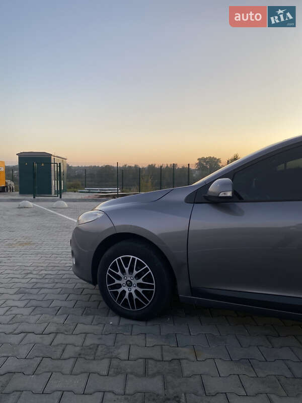 Универсал Renault Megane 2009 в Виннице фото 5 Универсал Renault Megane 2009 в Виннице