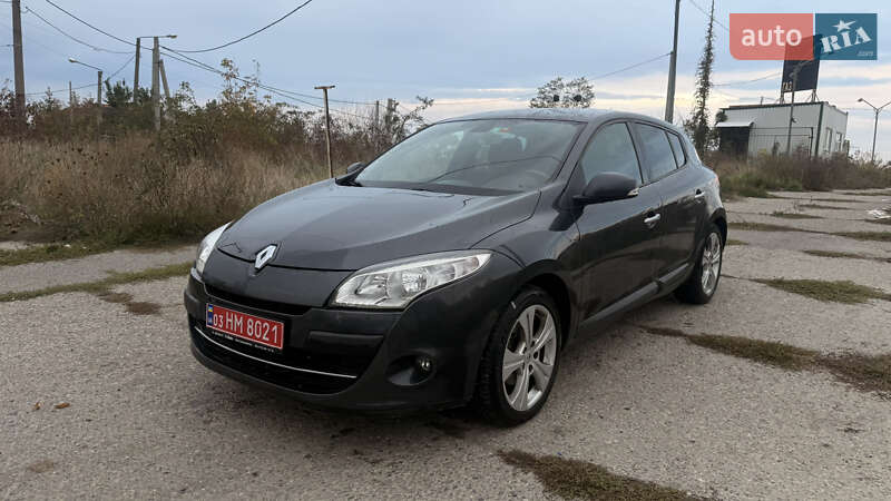 Хэтчбек Renault Megane 2008 в 