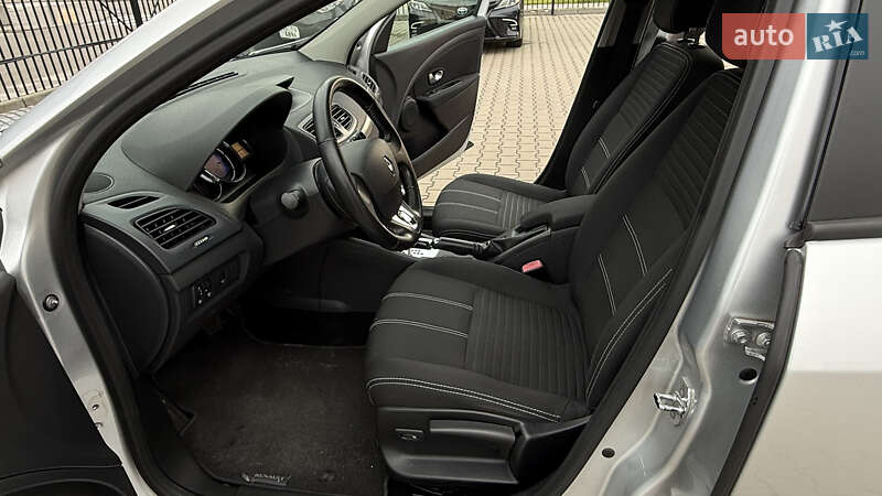 Хэтчбек Renault Megane 2015 в Киеве фото 23 Хэтчбек Renault Megane 2015 в Киеве