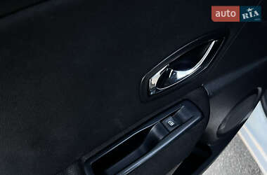 Хэтчбек Renault Megane 2013 в 