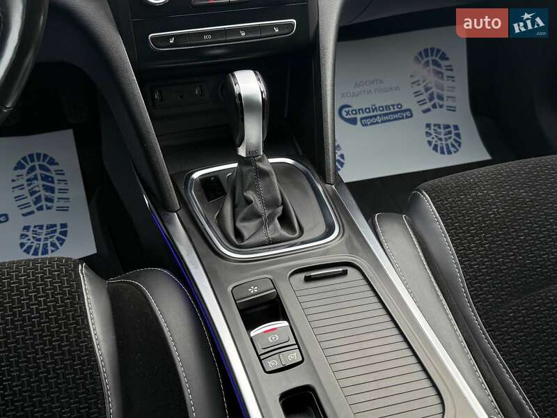 Седан Renault Megane 2020 в Киеве фото 14 Седан Renault Megane 2020 в Киеве