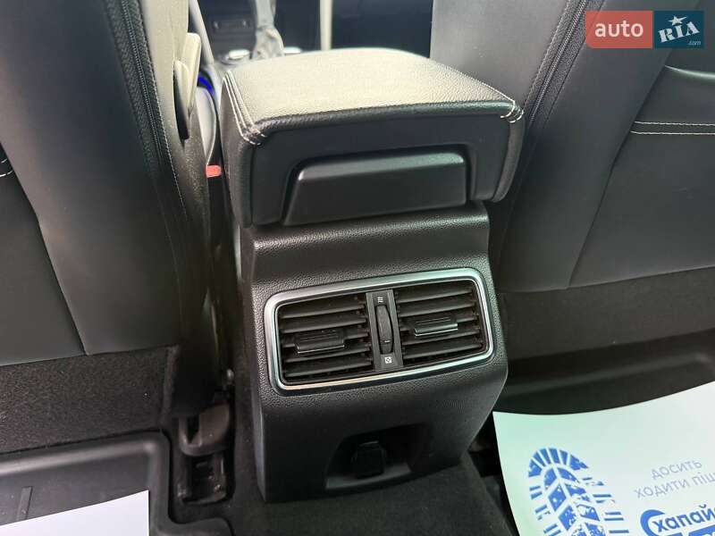 Седан Renault Megane 2020 в Киеве фото 17 Седан Renault Megane 2020 в Киеве