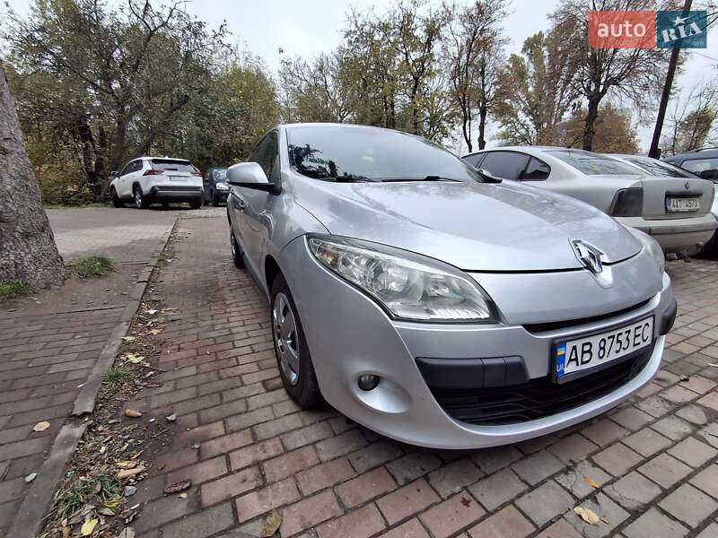 Хэтчбек Renault Megane 2011 в Виннице