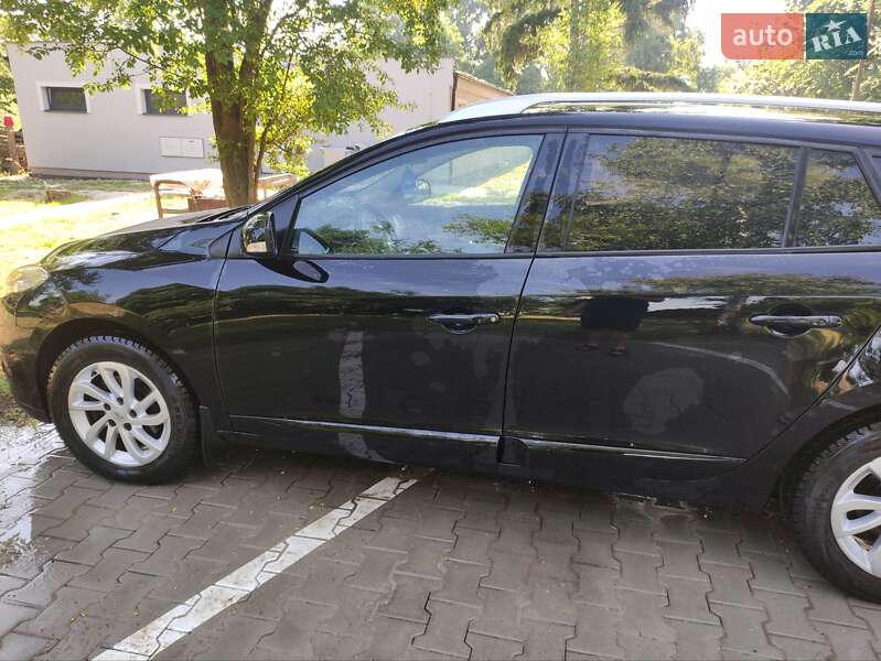 Универсал Renault Megane 2012 в Межгорье фото 4 Универсал Renault Megane 2012 в Межгорье