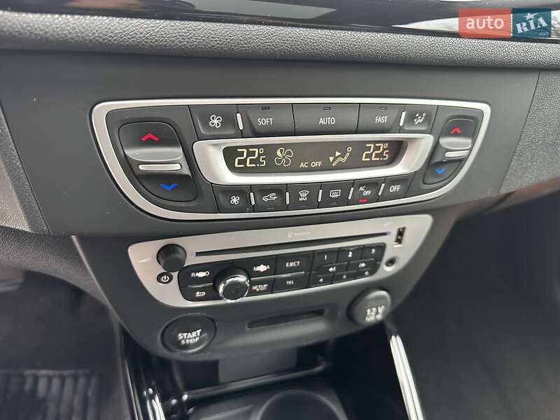 Универсал Renault Megane 2013 в Киеве фото 22 Универсал Renault Megane 2013 в Киеве