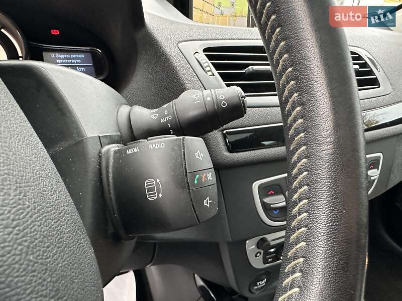 Универсал Renault Megane 2013 в Киеве фото 27 Универсал Renault Megane 2013 в Киеве