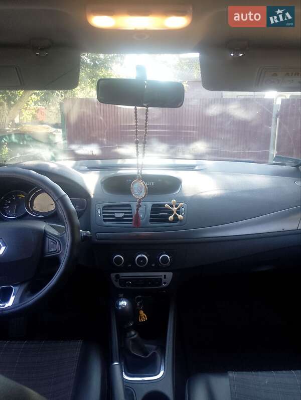 Универсал Renault Megane 2015 в Шполе фото 15 Универсал Renault Megane 2015 в Шполе