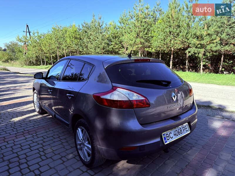 Хэтчбек Renault Megane 2014 в Вороняках