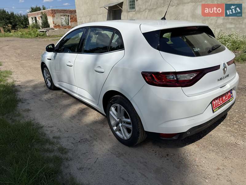 Хэтчбек Renault Megane 2017 в Калуше фото 3 Хэтчбек Renault Megane 2017 в Калуше