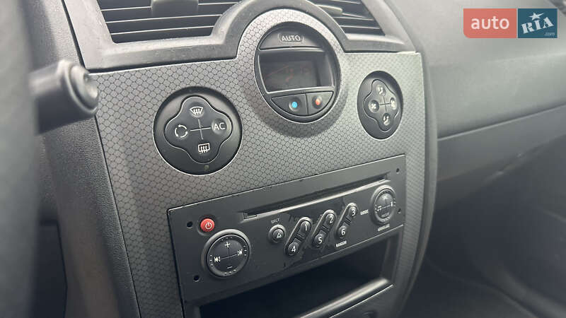 Універсал Renault Megane 2004 в Києві фото 17 Універсал Renault Megane 2004 в Києві