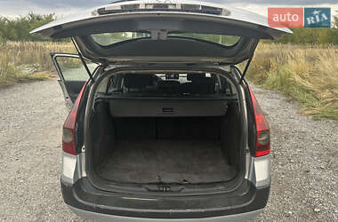 Універсал Renault Megane 2004 в  фото 20 Універсал Renault Megane 2004 в