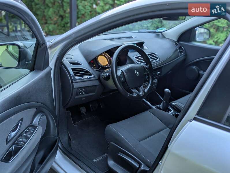 Универсал Renault Megane 2009 в Дубно фото 23 Универсал Renault Megane 2009 в Дубно