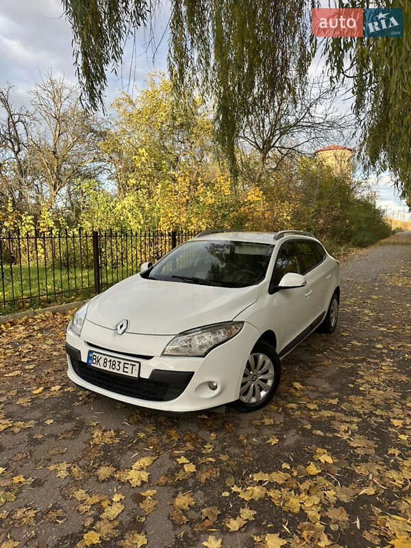 Універсал Renault Megane 2010 в Радивиліві фото 3 Універсал Renault Megane 2010 в Радивиліві