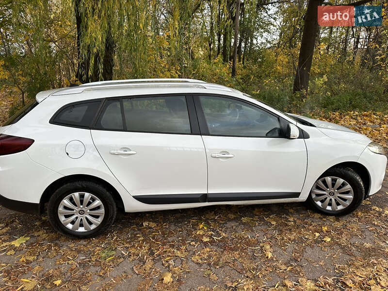 Універсал Renault Megane 2010 в Радивиліві фото 8 Універсал Renault Megane 2010 в Радивиліві