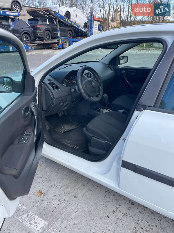Седан Renault Megane 2003 в Киеве фото 7 Седан Renault Megane 2003 в Киеве