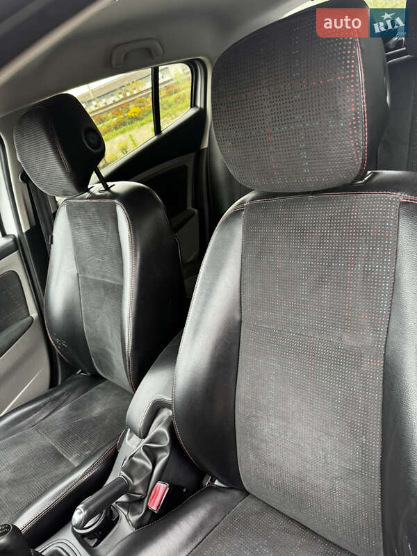 Хэтчбек Renault Megane 2010 в Изяславе