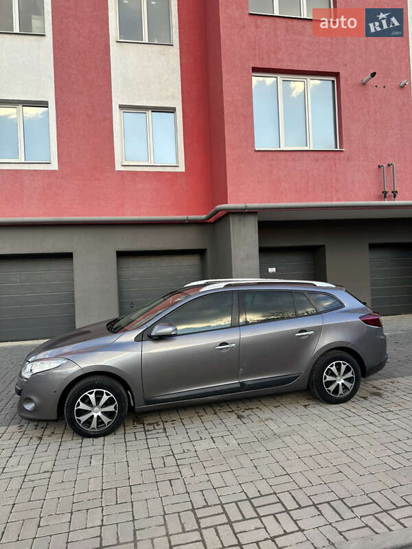 Универсал Renault Megane 2011 в Ивано-Франковске