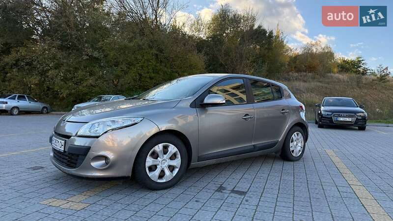 Хэтчбек Renault Megane 2009 в Львове фото 5 Хэтчбек Renault Megane 2009 в Львове