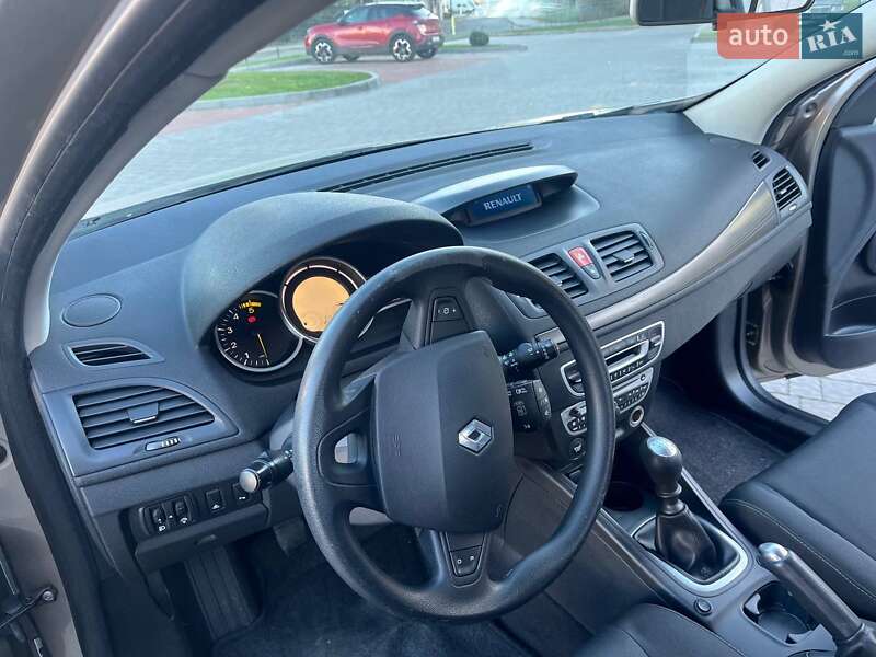 Хэтчбек Renault Megane 2009 в Львове фото 28 Хэтчбек Renault Megane 2009 в Львове