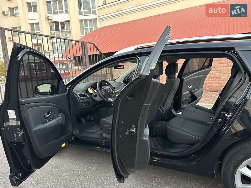 Универсал Renault Megane 2012 в Николаеве фото 26 Универсал Renault Megane 2012 в Николаеве