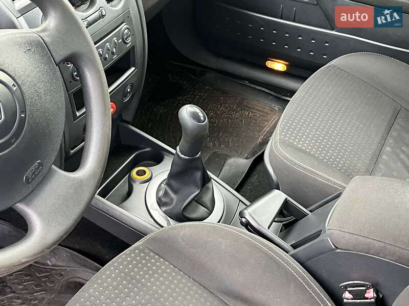 Универсал Renault Megane 2005 в Киеве фото 20 Универсал Renault Megane 2005 в Киеве