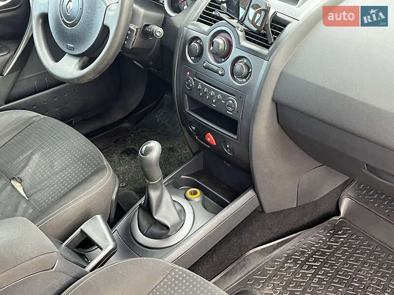 Универсал Renault Megane 2005 в Киеве фото 26 Универсал Renault Megane 2005 в Киеве