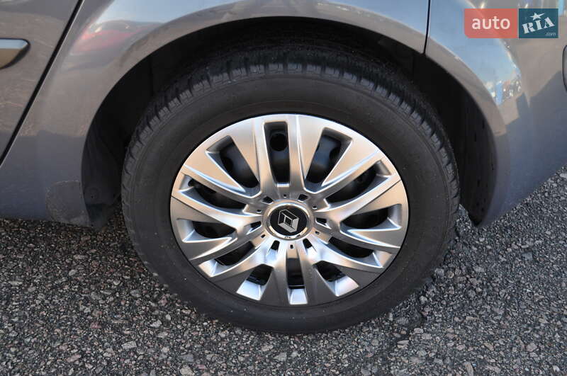 Хэтчбек Renault Megane 2006 в Киеве