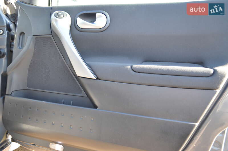 Хэтчбек Renault Megane 2006 в Киеве