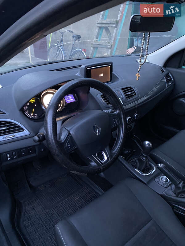 Універсал Renault Megane 2015 в Києві фото 5 Універсал Renault Megane 2015 в Києві