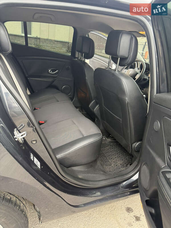 Хэтчбек Renault Megane 2011 в Полтаве