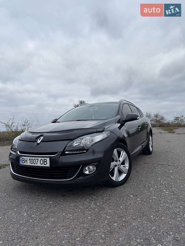 Универсал Renault Megane 2013 в Червонознаменке фото 7 Универсал Renault Megane 2013 в Червонознаменке