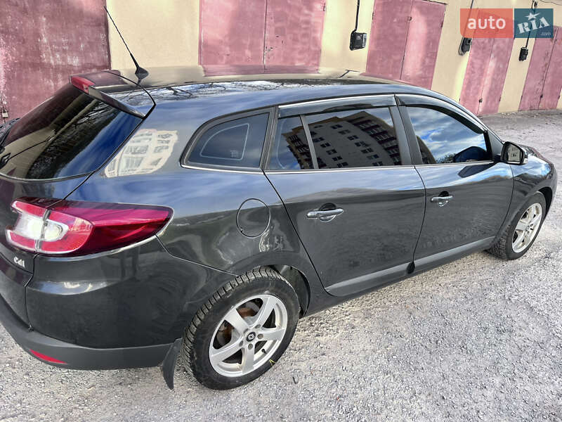 Универсал Renault Megane 2010 в Каменец-Подольском фото 6 Универсал Renault Megane 2010 в Каменец-Подольском