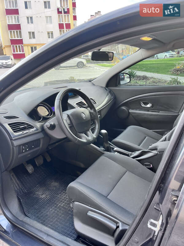 Универсал Renault Megane 2010 в Каменец-Подольском фото 22 Универсал Renault Megane 2010 в Каменец-Подольском