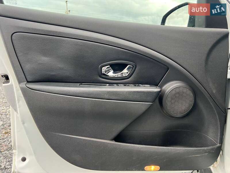 Универсал Renault Megane 2012 в Львове фото 15 Универсал Renault Megane 2012 в Львове