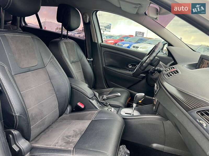 Универсал Renault Megane 2012 в Львове фото 39 Универсал Renault Megane 2012 в Львове