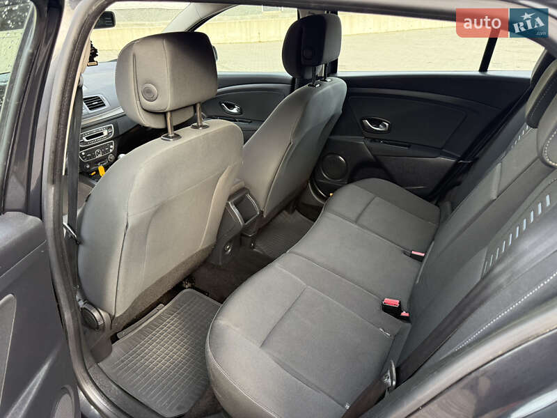 Универсал Renault Megane 2011 в Нововолынске фото 19 Универсал Renault Megane 2011 в Нововолынске