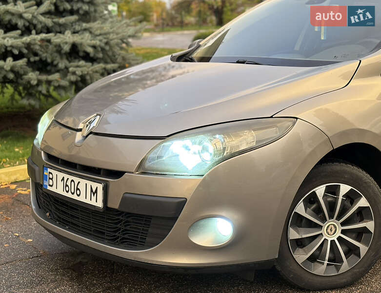 Универсал Renault Megane 2010 в Кременчуге фото 16 Универсал Renault Megane 2010 в Кременчуге