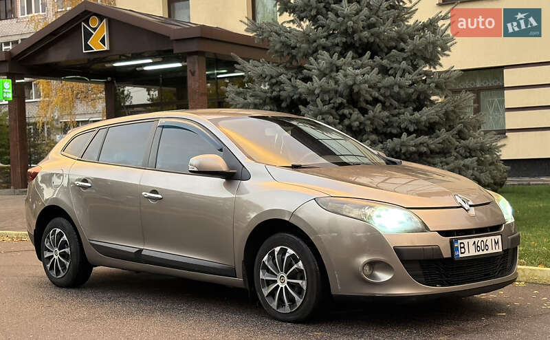 Универсал Renault Megane 2010 в Кременчуге фото 24 Универсал Renault Megane 2010 в Кременчуге