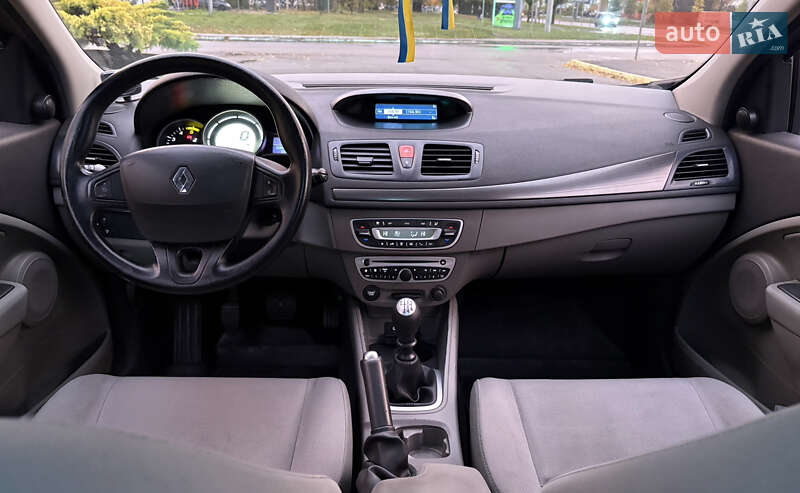 Универсал Renault Megane 2010 в Кременчуге фото 31 Универсал Renault Megane 2010 в Кременчуге