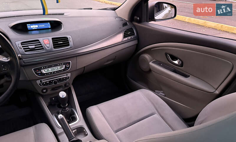 Универсал Renault Megane 2010 в Кременчуге фото 33 Универсал Renault Megane 2010 в Кременчуге