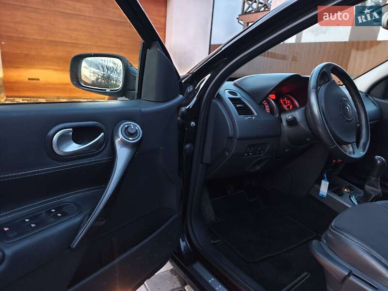 Седан Renault Megane 2005 в Полтаве фото 50 Седан Renault Megane 2005 в Полтаве